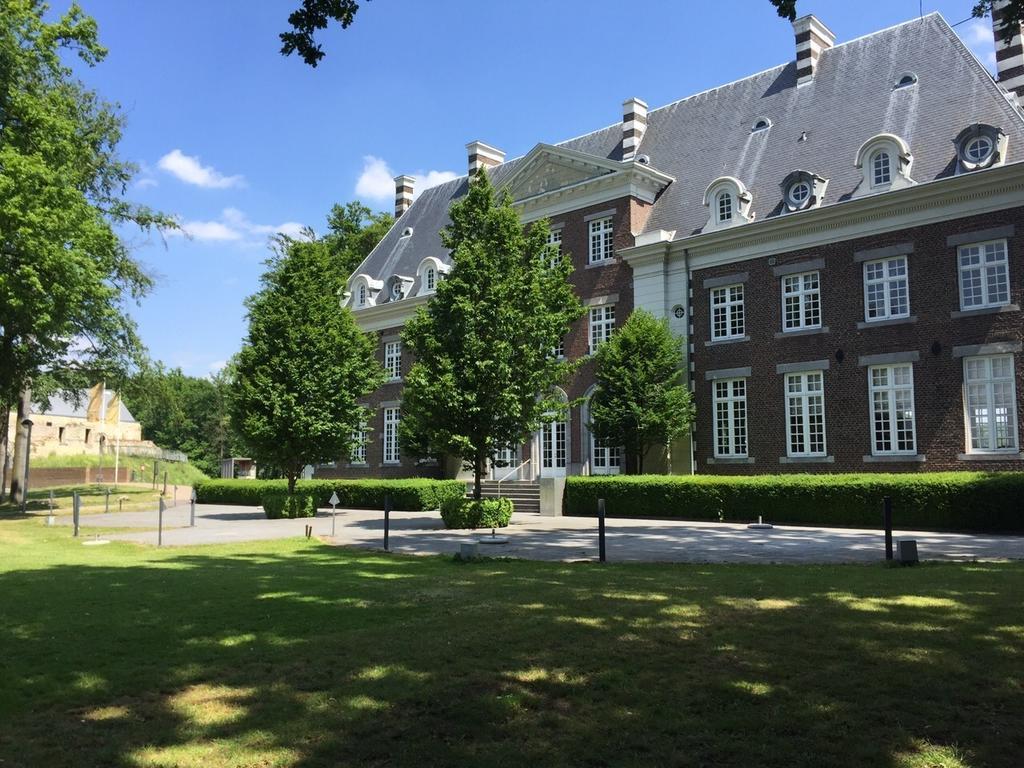 Kasteel Pietersheim Maastricht - Lanaken Hotel Exterior photo